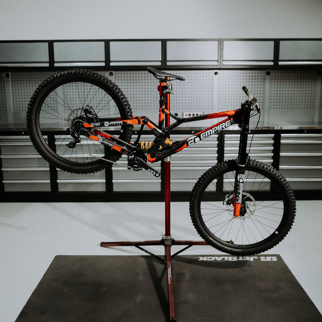 Specialized Demo Race 2025 - Sam Hill Ex Demo