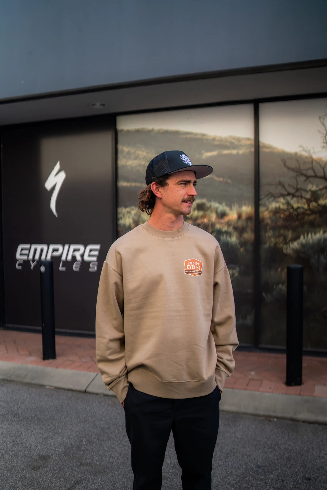 Empire Cycles Hunter Crew