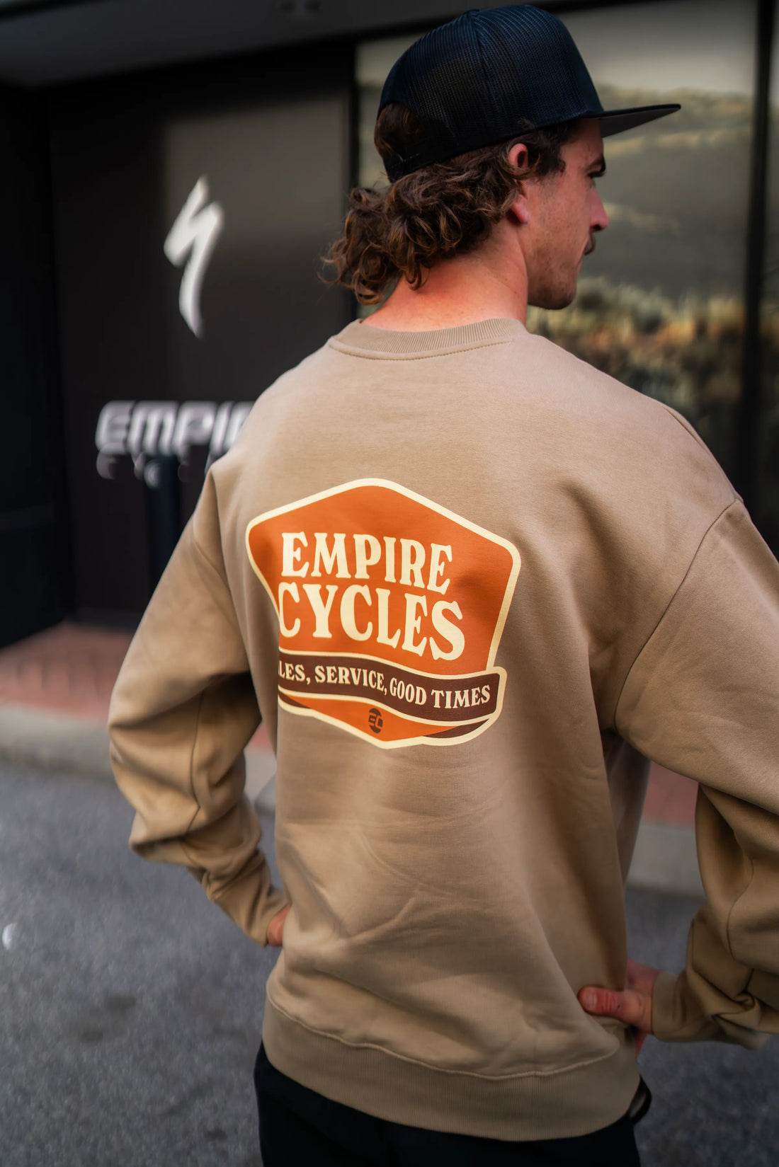 Empire Cycles Hunter Crew