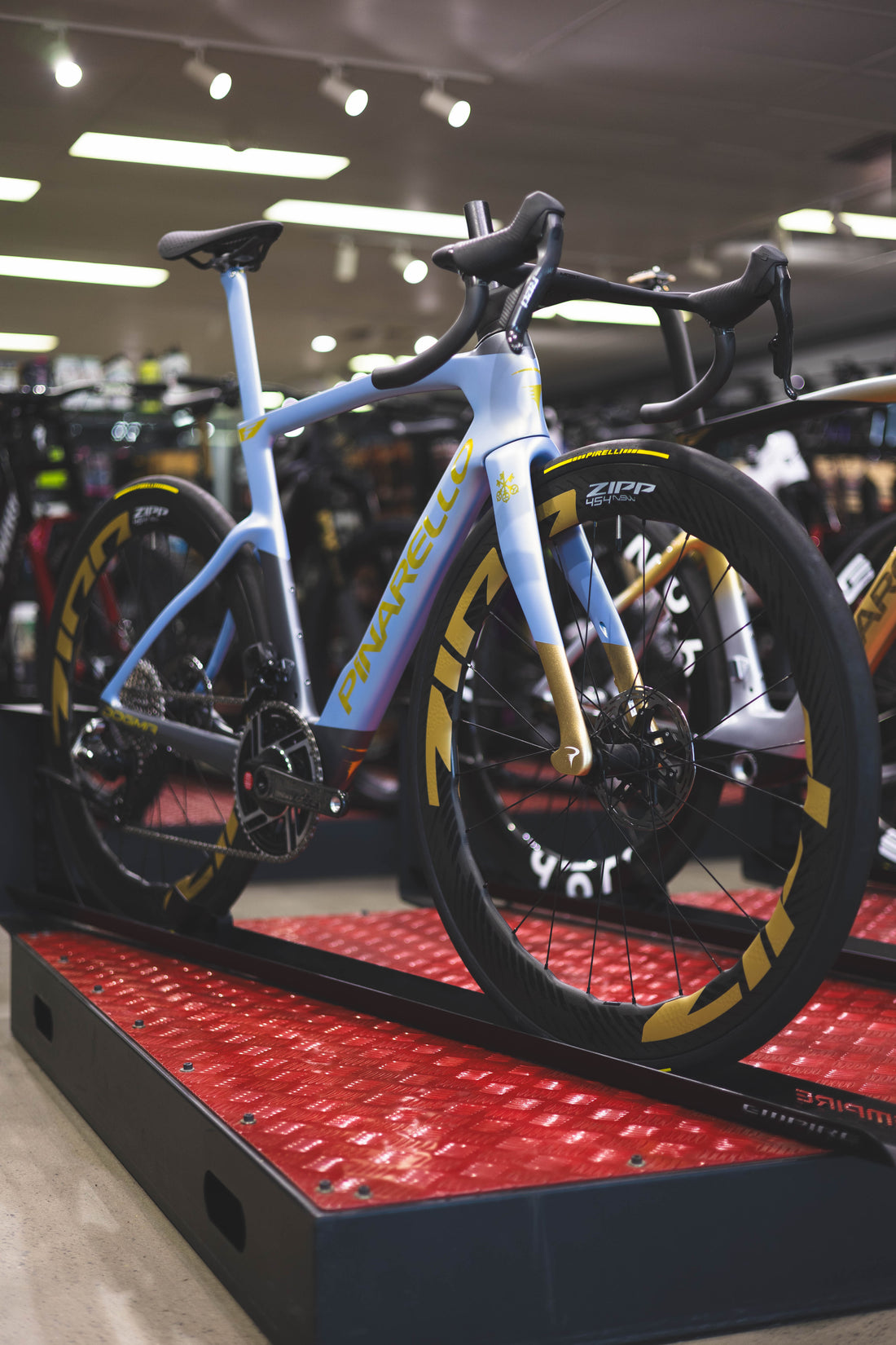 Pinarello Dogma F Q36.5 TDF Team Build 530